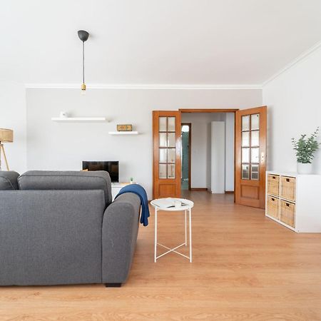 Beach Flat By House And People เวียนา โด กัสเตโล ภายนอก รูปภาพ