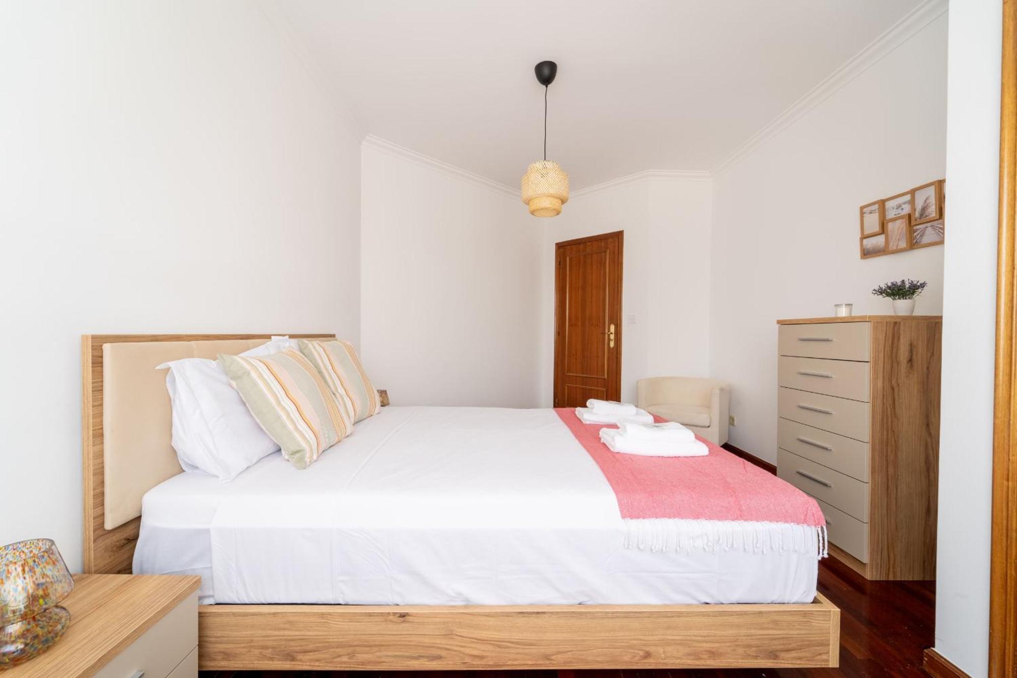 Beach Flat By House And People เวียนา โด กัสเตโล ภายนอก รูปภาพ