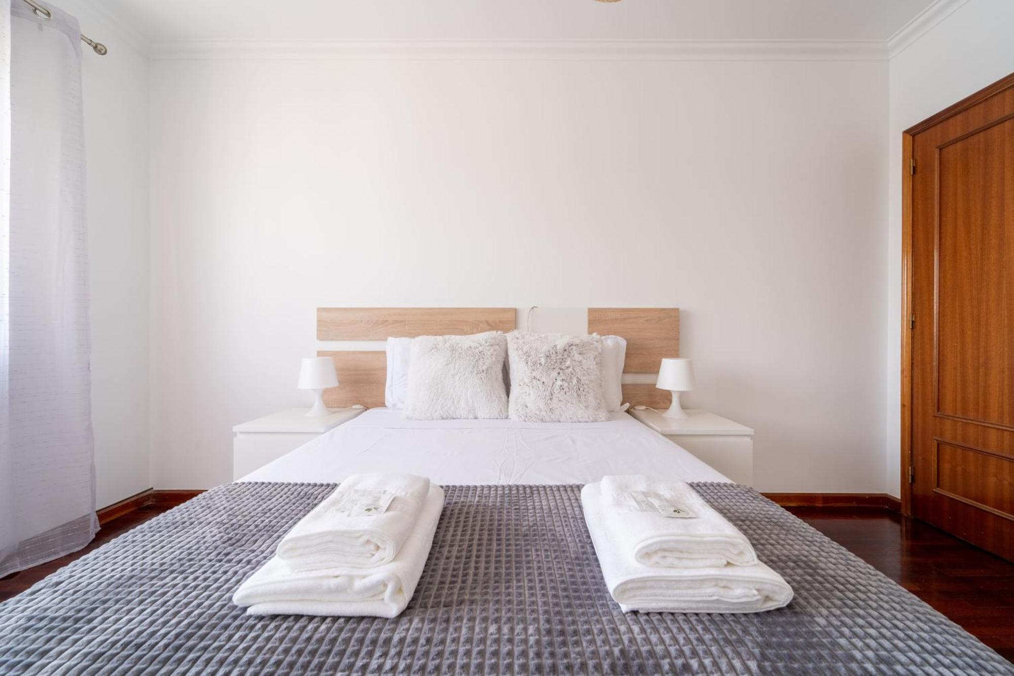 Beach Flat By House And People เวียนา โด กัสเตโล ภายนอก รูปภาพ